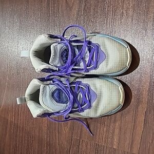 Nike kids basketball shoes